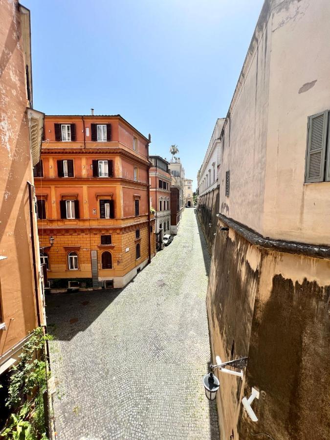 Giardini 33 Roma